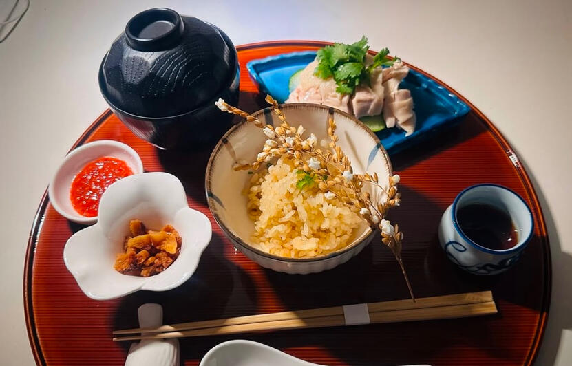 Signature Sakura Chicken Rice $9.80